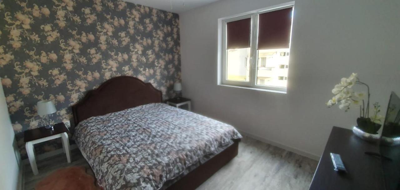 Viv Apartments 210 Floresti  Luaran gambar